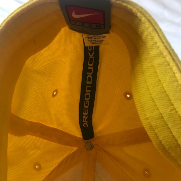 Nike Oregon Ducks Hat - Picture 3 of 4